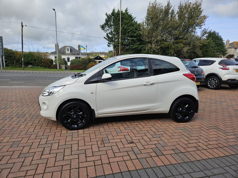 FORD KA 1.2 Zetec White Edition *** 26,000 Miles *** 2016
