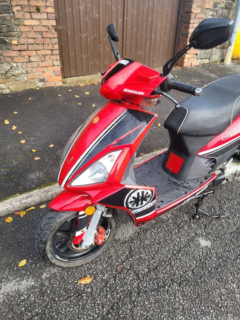 Moped scooter 50cc