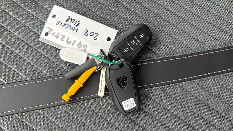 2025 Peugeot 208 1.2 Hybrid 100 Allure 5dr e-DSC6 Petrol Hatchback Hatchback Petrol Automatic