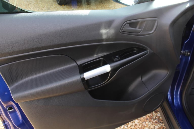 2017 Ford Tourneo Connect 1.5 TDCi Zetec 5dr MPV DIESEL Manual