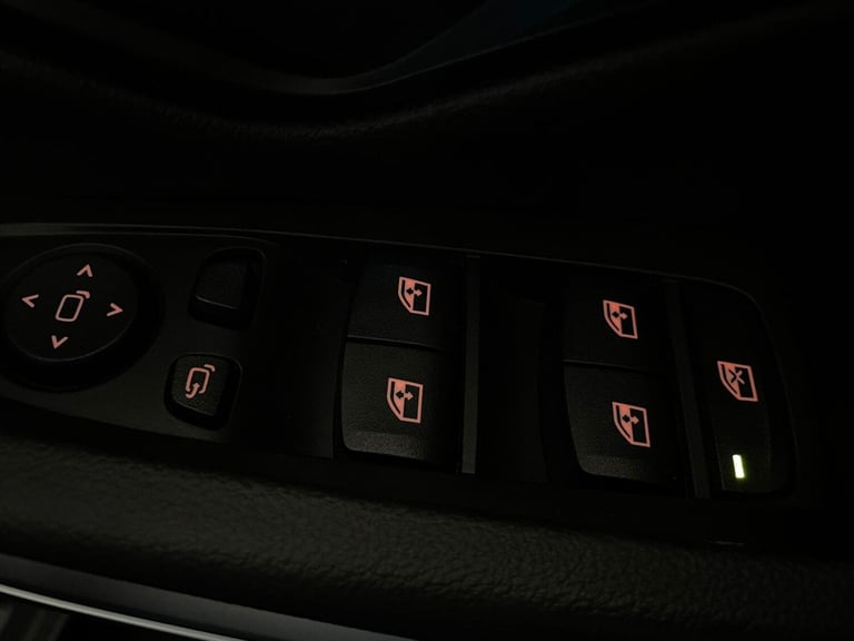 2022 BMW 3 Series 2.0 330e 12kWh M Sport Touring Auto xDrive Euro 6 (s/s) 5dr ESTATE Petrol/Elect...