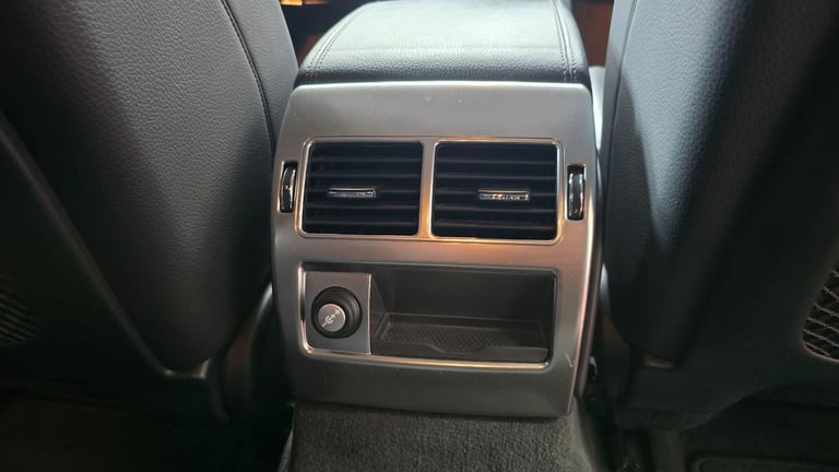  Jaguar XF 2.0I PORTFOLIO ULEZ FREE LOW MILEAGE  Petrol Automatic