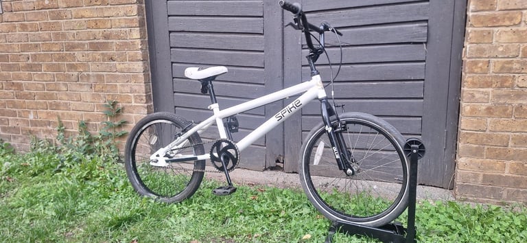 SPIKE(OLLIE)👍CONDITION BMX KIDS/TEEN BIKE