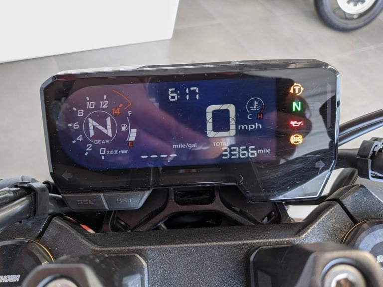 2024 HONDA CB650R NEO SPORTS CAFE GREY METALLIC T/TIDY FITTED 