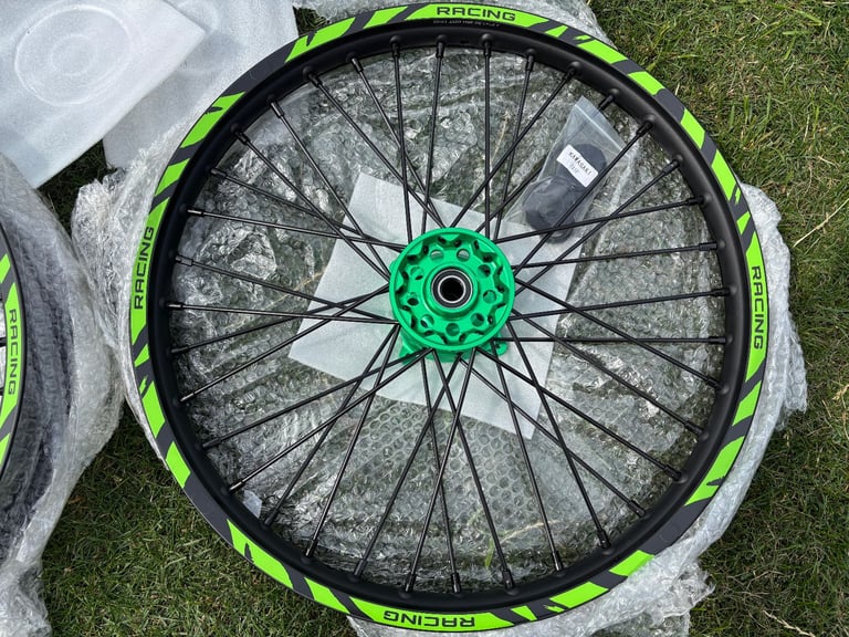  Brand new Kawasaki kx 250 wheel rims 