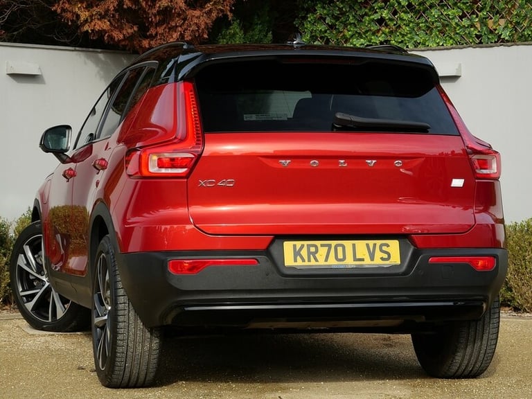 2020 Volvo XC40 1.5h T5 Twin Engine Recharge 10.7kWh R-Design Pro SUV 5dr Petrol Plug-in Hy SUV H...