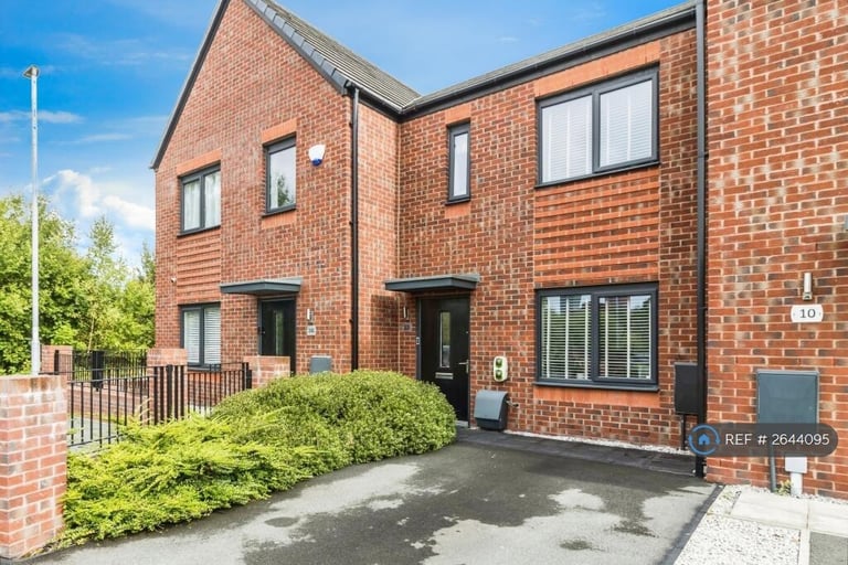 2 bedroom house in Keele Walk, Manchester, M40 (2 bed) (#2644095)