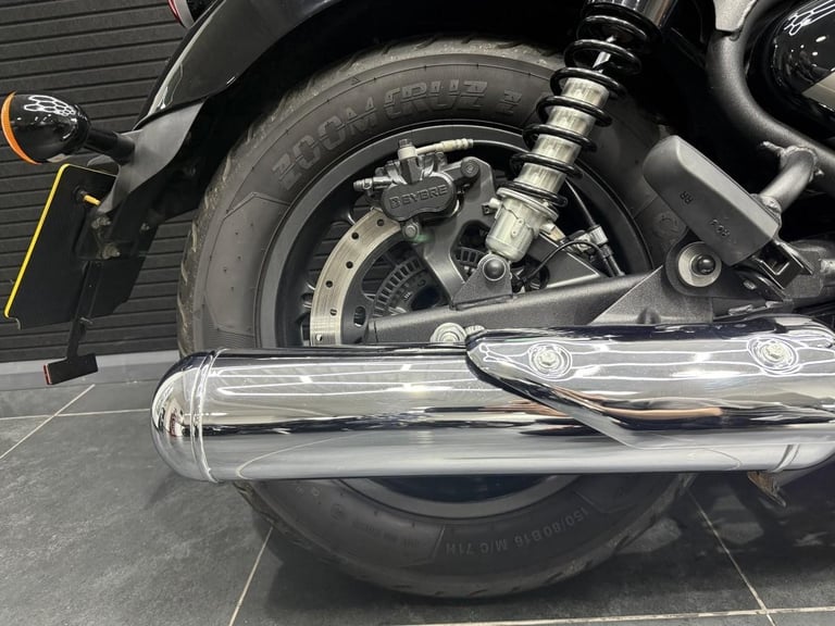 ROYAL ENFIELD SUPER METEOR 650 2023