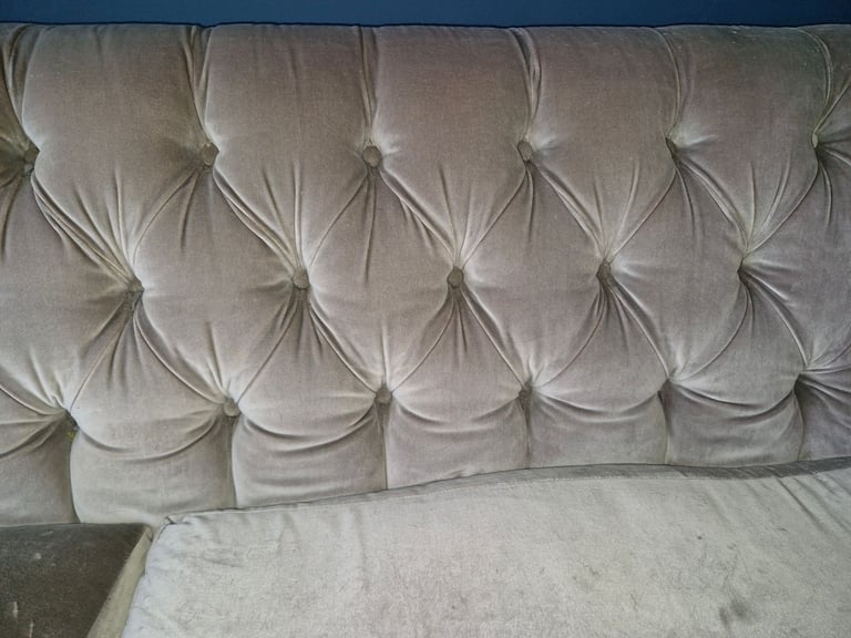 Free Sofa