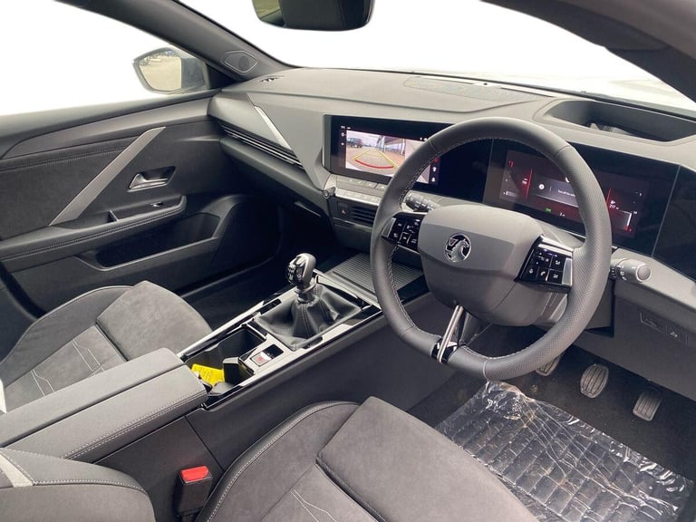 2025 Vauxhall Astra Astra 1.2 Turbo 130 Ultimate 5Dr Estate Estate Petrol Manual