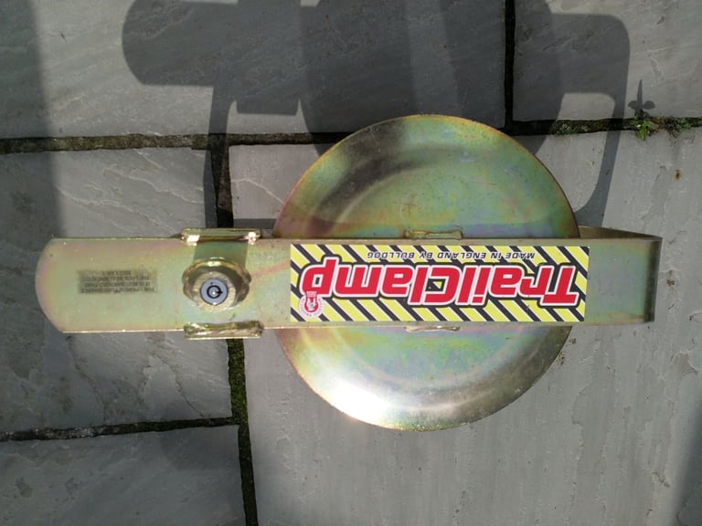 Bulldog wheel clamp 