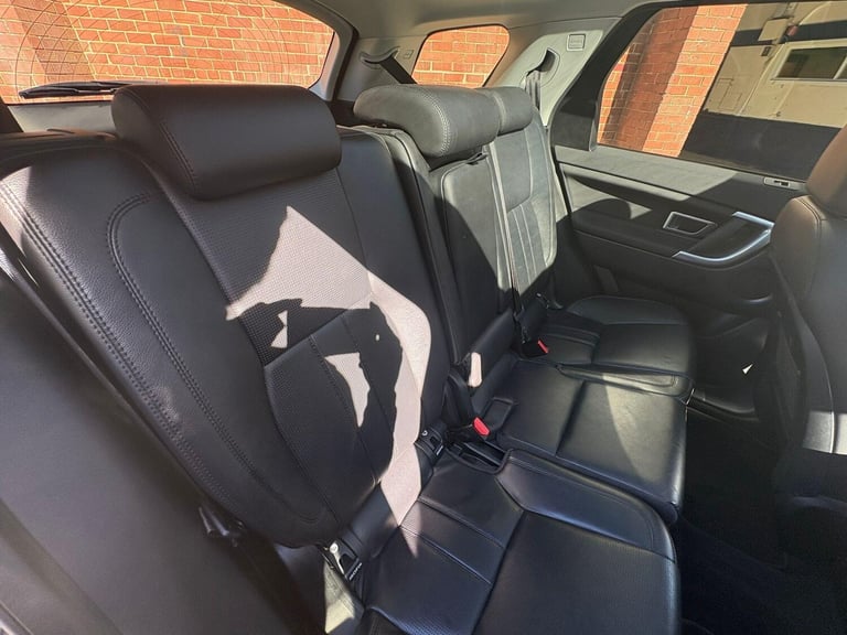 2016 Land Rover Discovery Sport 2.0 TD4 HSE Black Auto 4WD Euro 6 (s/s) 5dr ESTATE Diesel Automatic