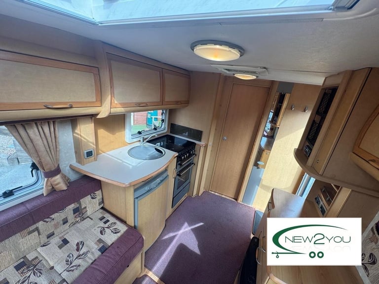 2006 Abbey GTS 215 2 Berth Caravan -  STOCK E145