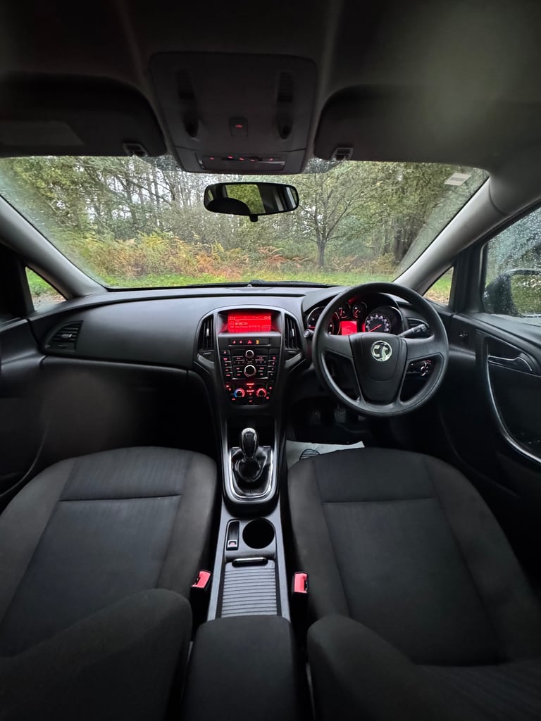 Vauxhall, ASTRA, Hatchback, 2010, Manual, 1248 (cc), 5 doors