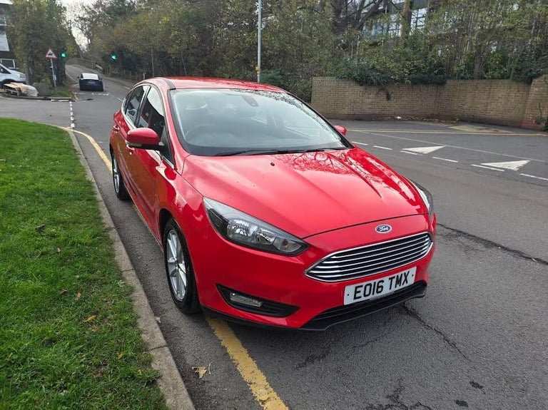 image for  Ford Focus 1.0T EcoBoost Zetec Euro 6 (s/s) 5dr Petrol Manual