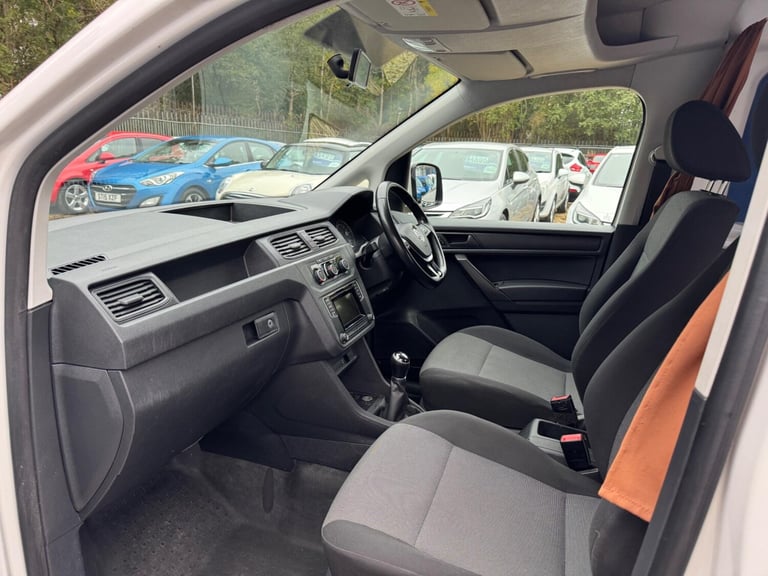 2018 Volkswagen Caddy 2.0 TDI C20 BlueMotion Tech Trendline SWB Euro 6 (s/s) 5dr PANEL VAN Diesel...