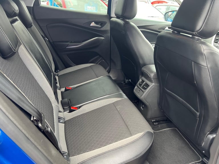 2020 Vauxhall Grandland X 1.2 Turbo SRi Nav Euro 6 (s/s) 5dr HATCHBACK Petrol Manual