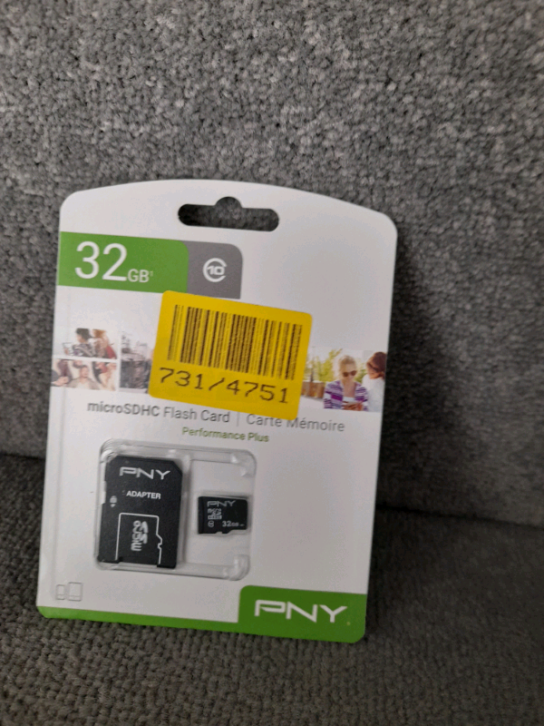 Binatone Dash Cam & 32GB memory Card, both new & unused