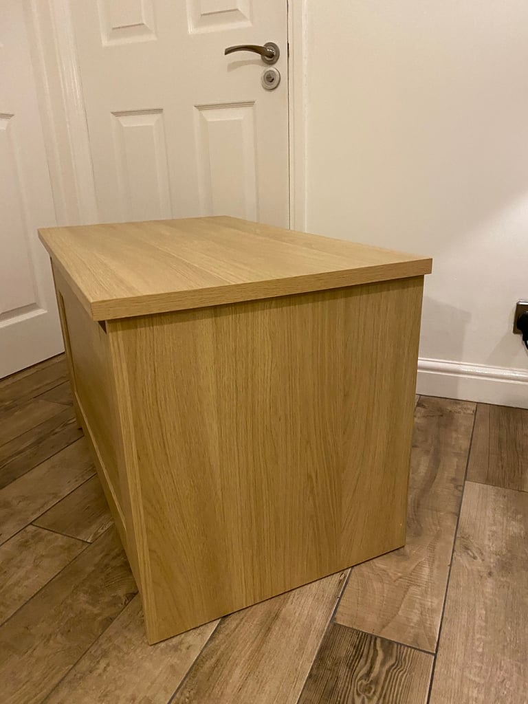 Oak-Effect Toy Chest