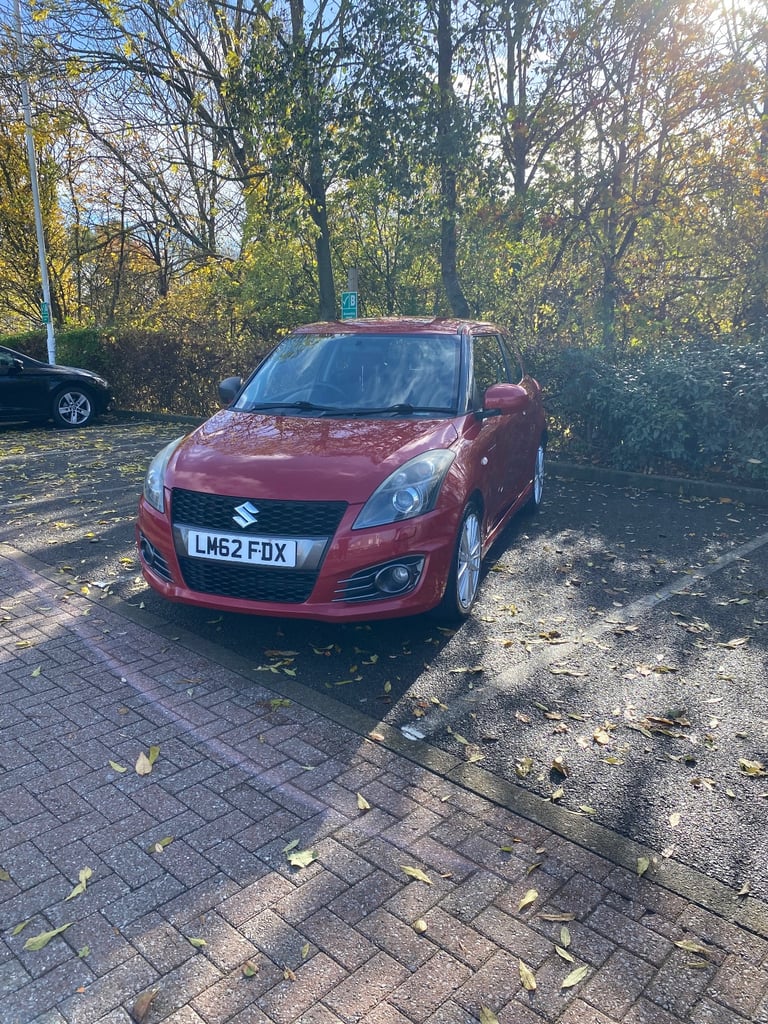 Suzuki, SWIFT, Hatchback, 2012, Manual, 1586 (cc), 3 doors