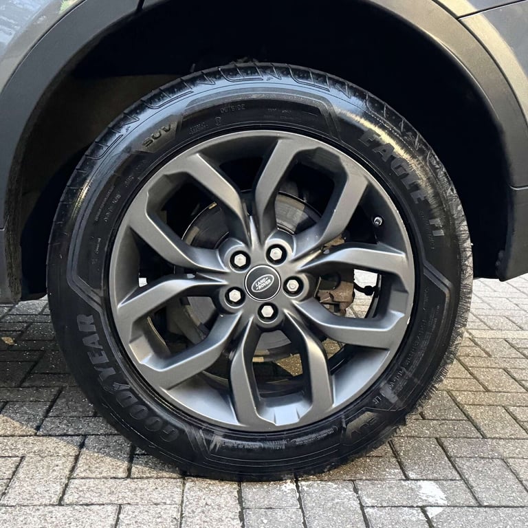 2019 Land Rover Discovery Sport 2.0 Discovery Sport Landmark TD4 Auto 4WD 5dr SUV Diesel Automatic