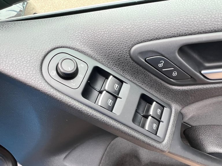 2015 Volkswagen Golf 1.6 TDI BlueMotion Tech SE Cabriolet 2dr Diesel Manual Euro 5 (s/s) (105 ps ...