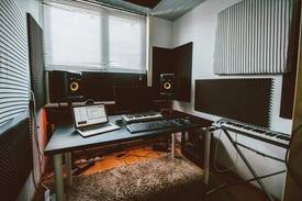 SMALL STUDIO SPACE WANTED