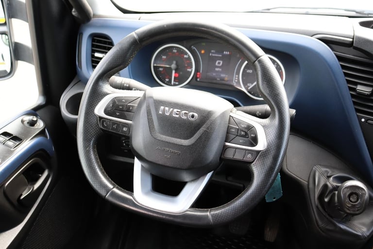 IVECO DAILY 70-180 DYSON SLIDE AND TILT RECOVERY L.H.D (2021)