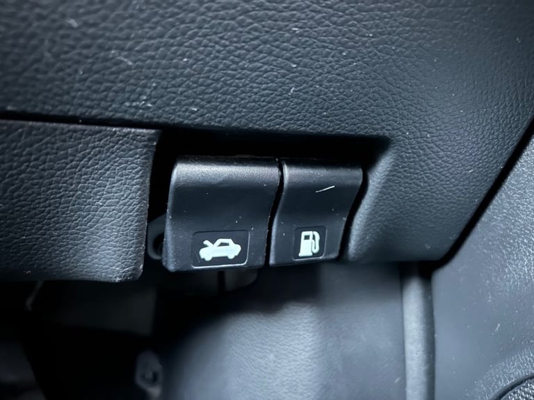 2019 Nissan Qashqai 1.3 DiG-T N-Connecta 5dr HATCHBACK PETROL Manual