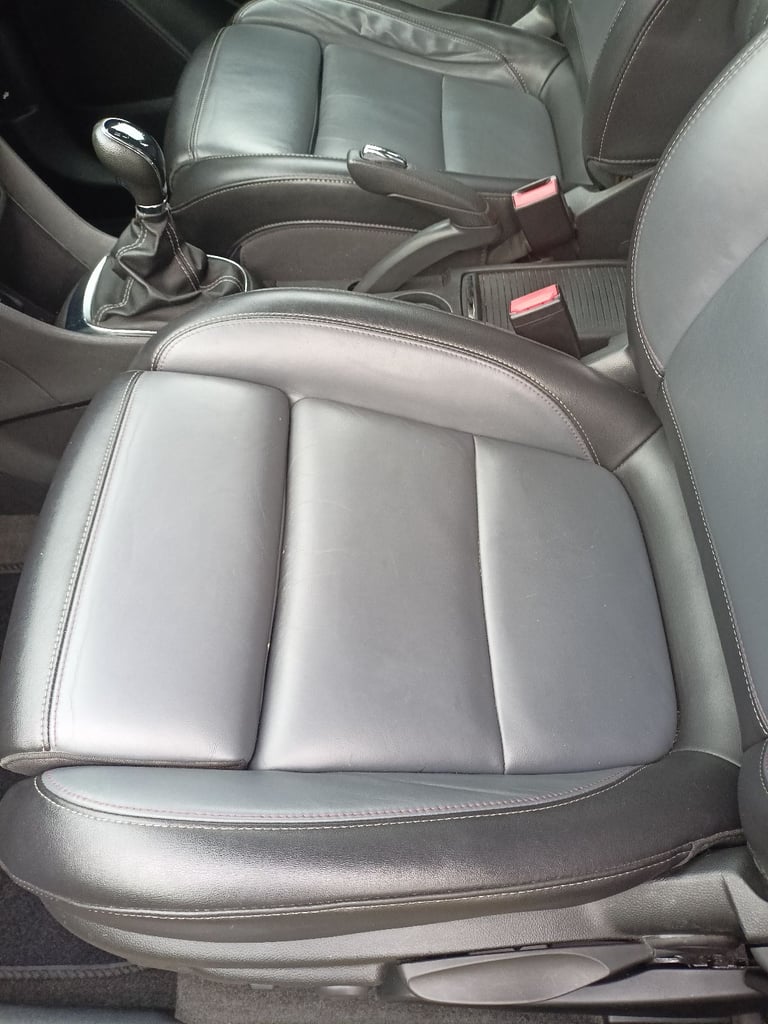 DIESEL Vauxhall, MOKKA SE, Hatchback, 2016, Manual, 1598 (cc), 5 doors