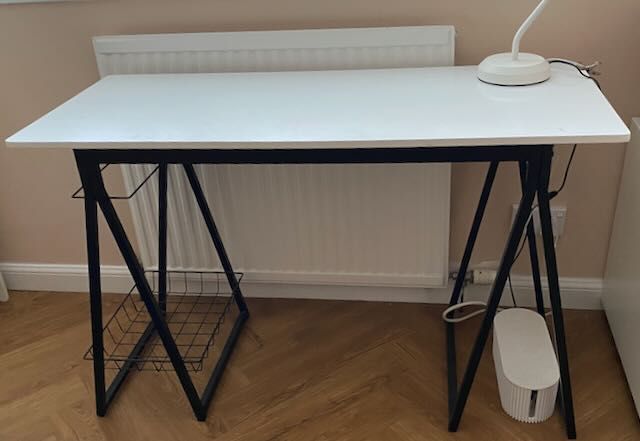 Slimline desk and office chair