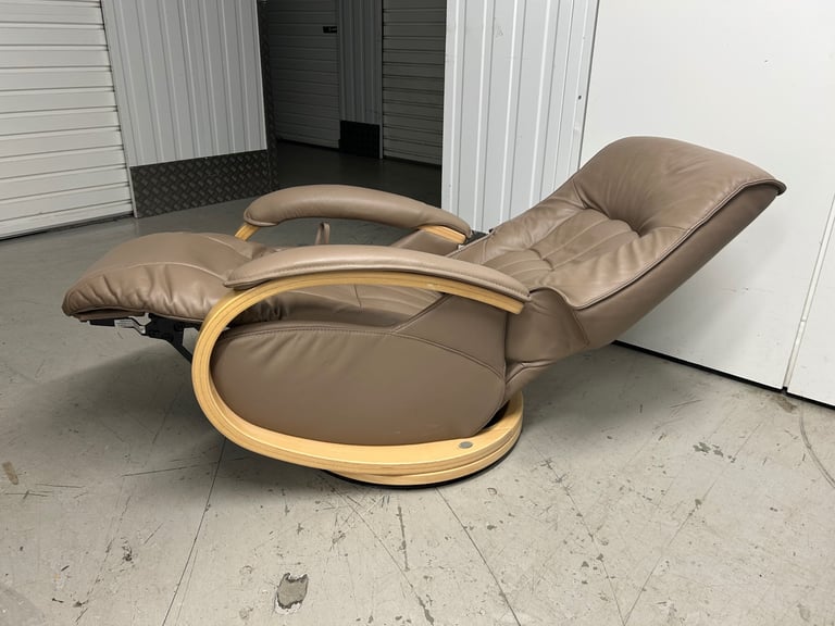 Himolla Mosel Midi Earth Leather Recline & Swivel Chair Integrated Footrest