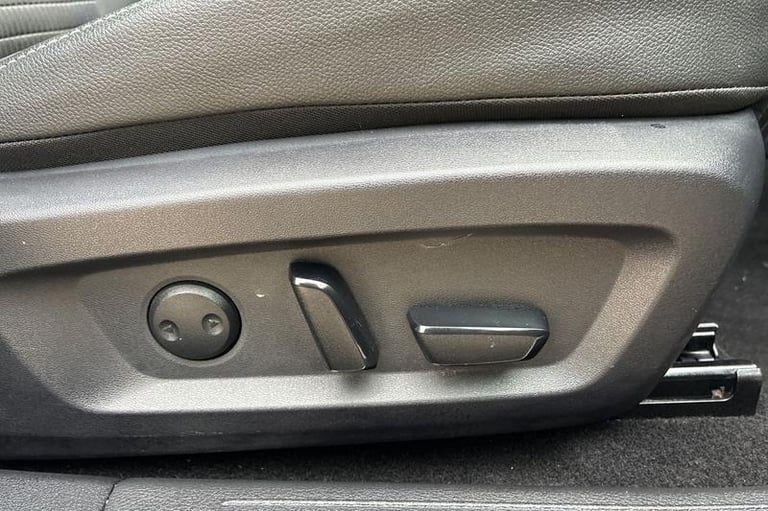 2021 Nissan Qashqai 1.3 DiG-T MH 158 Tekna 5dr Xtronic Hatchback Petrol Manual