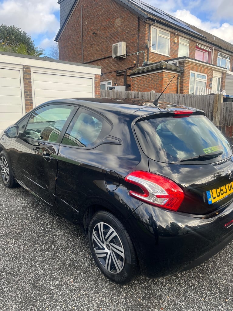 2013 Peugeot 208 1.2 VTi Access+ – 40k Miles – New MOT – £35 Tax – Reliable & Cheap Runaround