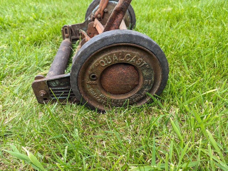 Vintage Qualcast B1 Push Mower Garden Lawn Grass Cutter