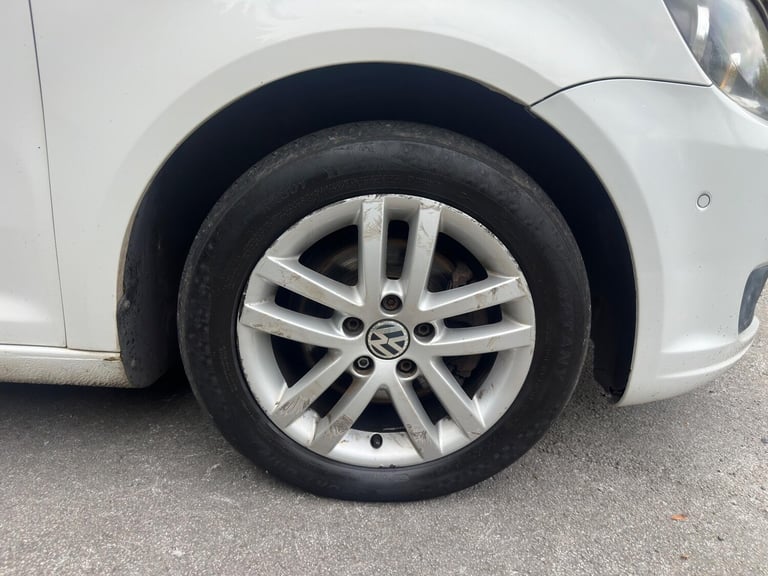 2013 Volkswagen Touran 1.6 TDI SE DSG Euro 5 5dr MPV Diesel Automatic