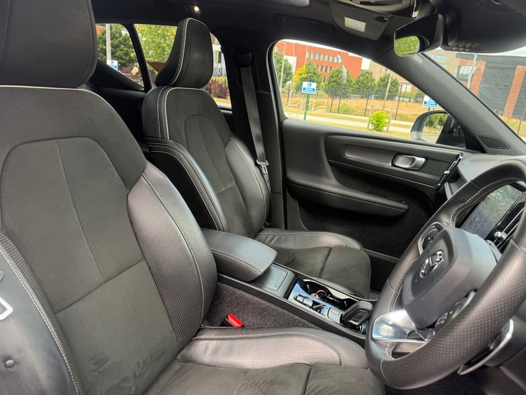 2020 Volvo XC40 2.0 T4 R DESIGN Pro 5dr Geartronic ESTATE Petrol Automatic