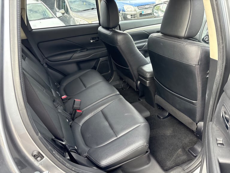 2014 Mitsubishi Outlander 2.0 PHEV GX4h 5dr Auto ESTATE Petrol Parallel Phev Automatic