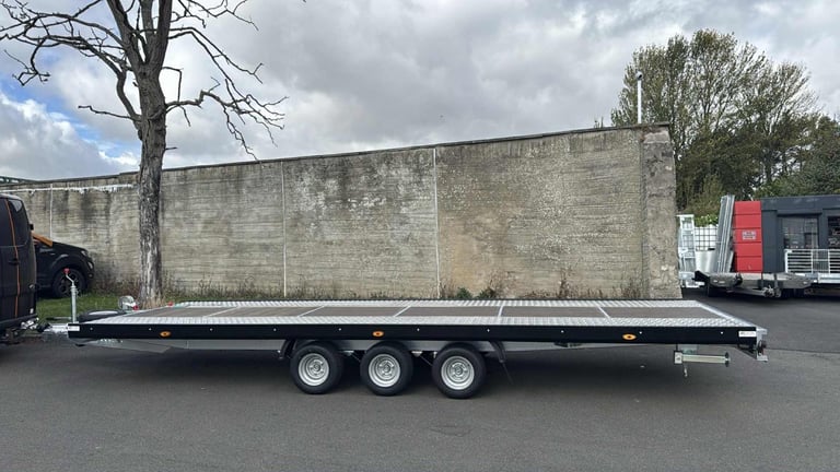 BRAND NEW 6M x 2,1M TRI AXLE MARS FLATBED TRAILER/CAR TRANSPORTER 3500KG