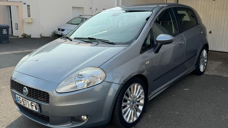 Cheap Fiat, GRANDE PUNTO, Hatchback, 2008, Manual, 1368 (cc),3 doors for sale in Bath, Somerset