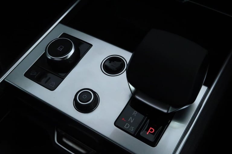 2022 LAND ROVER RANGE ROVER 4.4 P530 V8 FIRST EDITION SUV 5DR PETROL AUTO 4WD