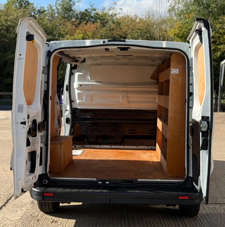 2019 Renault Trafic 1.6 dCi 27 Business+ SWB Standard Roof Euro 6 5dr Diesel