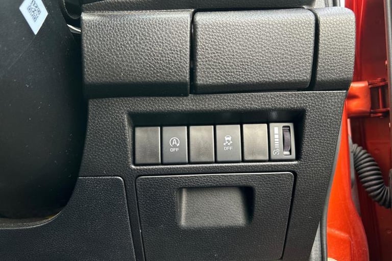 2023 Isuzu D-Max Artic AUTO 1.9 AT35 4x4 Double Cab Pick Up, TOW BAR, ROLLER SHUTTER Automat Pick...