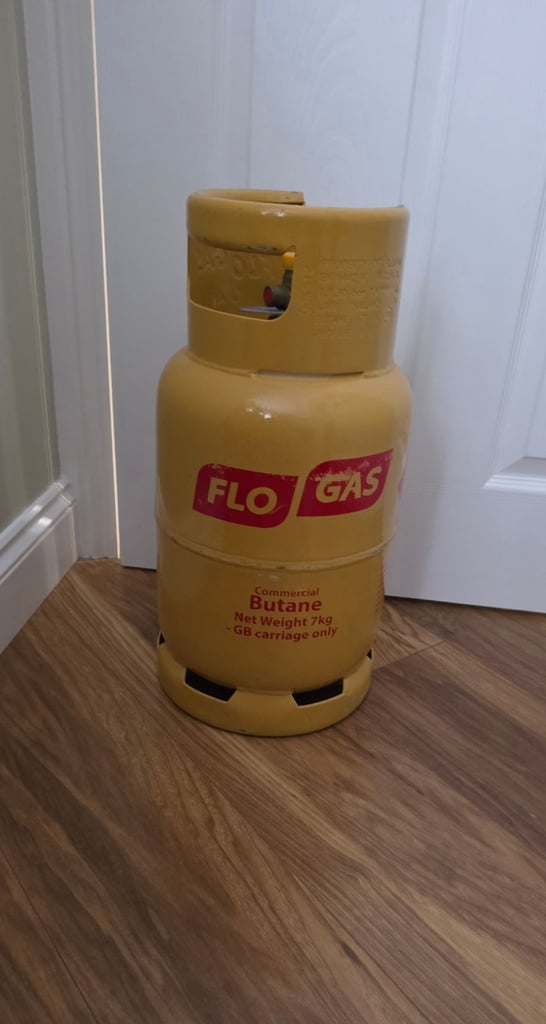 image for Flo gas portable fire bottles full 7kg bottles 2 available £20 each 