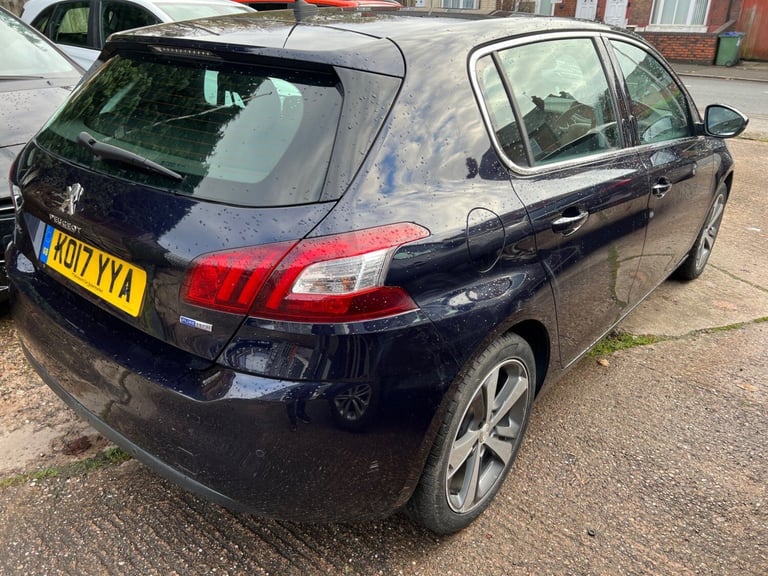 2017 Peugeot 308 1.2 PureTech Allure Euro 6 (s/s) 5dr HATCHBACK Petrol Manual
