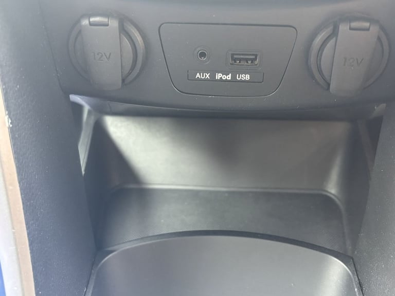 2014 14 HYUNDAI I30 1.4 ACTIVE HATCHBACK 5DR PETROL MANUAL EURO 5 (100 PS)