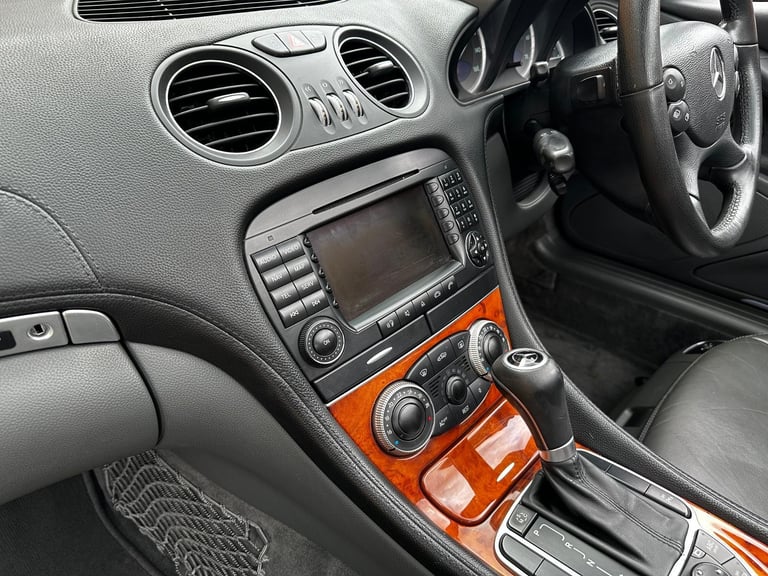 2005 Mercedes-Benz SL 500 Auto. Just 41,000 Miles From New. Panoramic Roof.