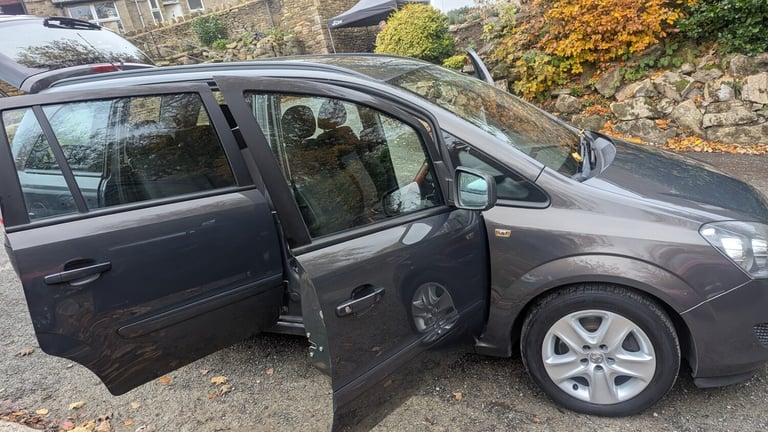 2013 Vauxhall Zafira 1.7 CDTi ecoFLEX Exclusiv [110] 5dr MPV Diesel Manual