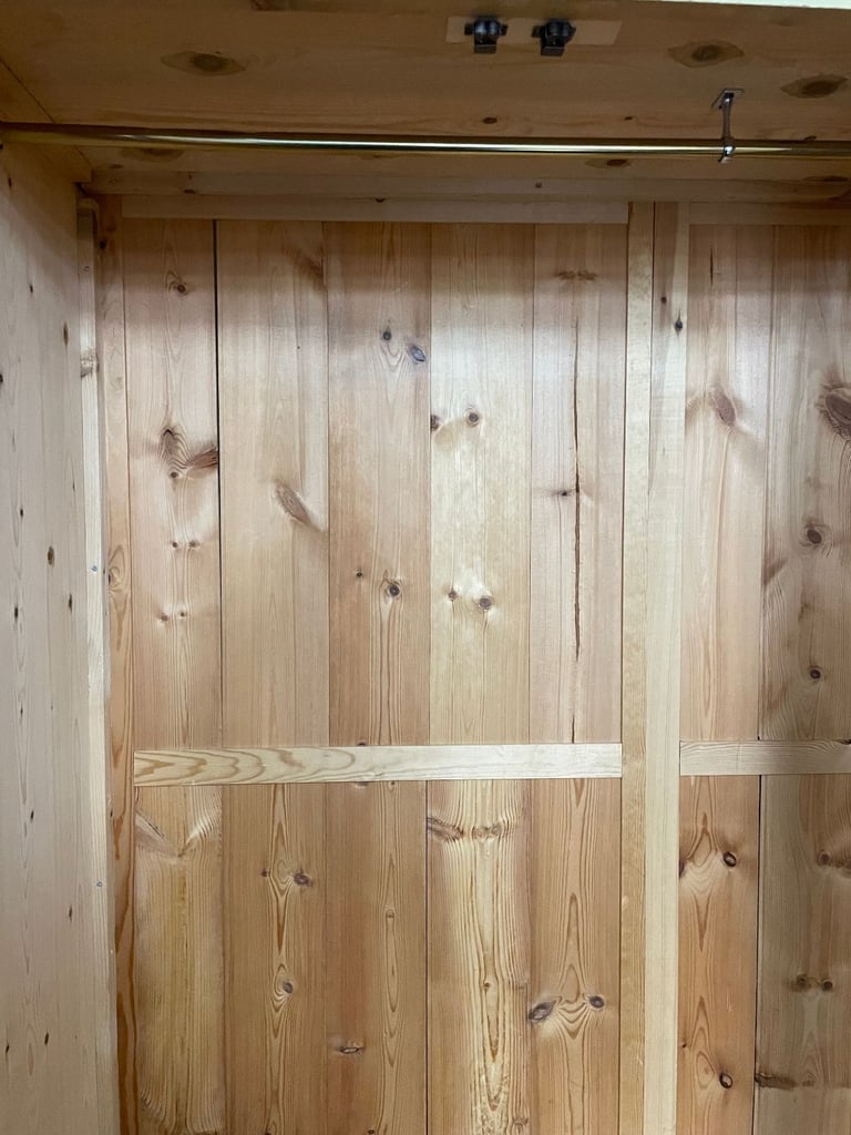Large Pine Triple Wardrobe (painted) TCL Reuse 99919