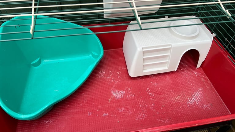 Used Rabbit/Guinea Pig Cages